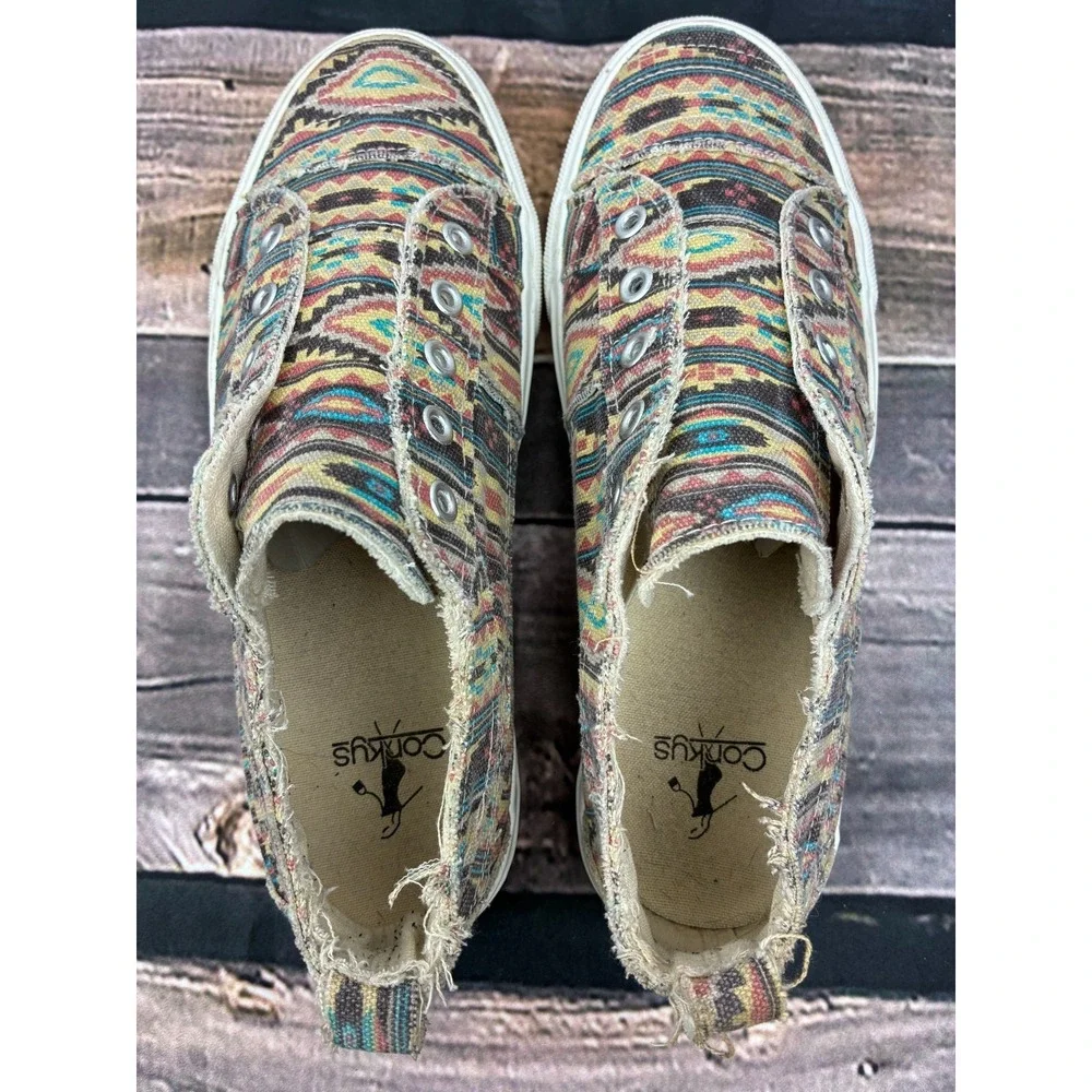 Corkys Babalu Womens 8 Aztec Slip On Sneakers Distressed Canvas Shoes Boho Weste